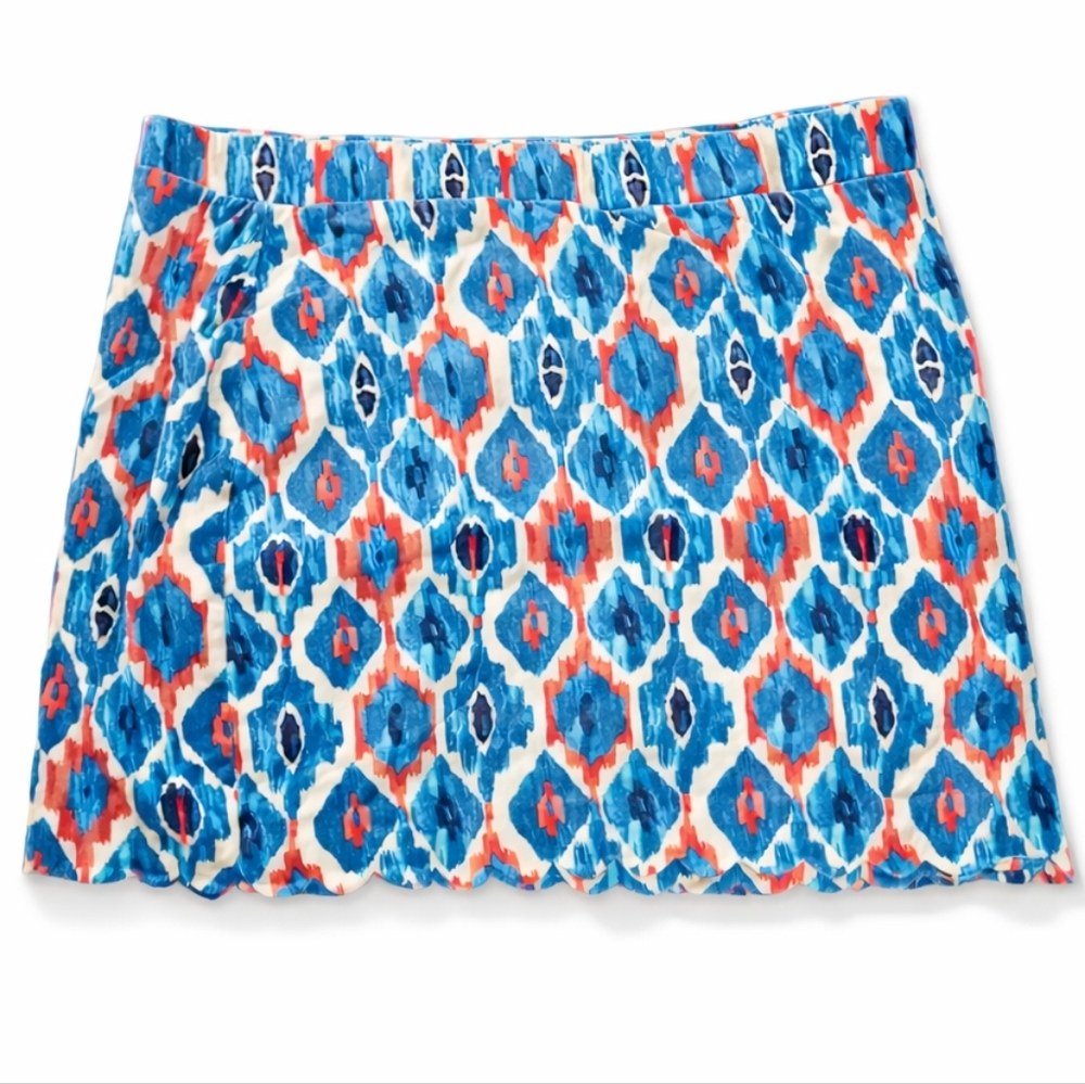 Jones New York Moroccan print skort featuring a scallop hem Size L